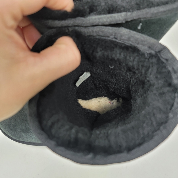 UGG Australia Women's Classic Short II Boot Style 1016223 - Picture 11 of 11